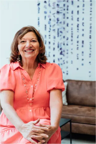 photo image of the author and speaker 